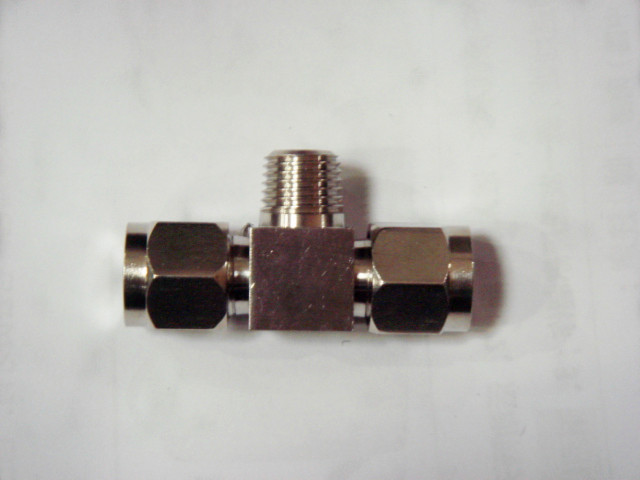 卡(ka)套式三(san)通終端(duān)接頭