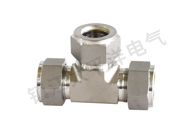 卡(kǎ)套三通中(zhong)間接頭