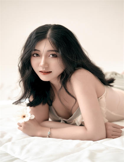 娜娜的一天全方位政治解析：剧情、人物、主题三位一体